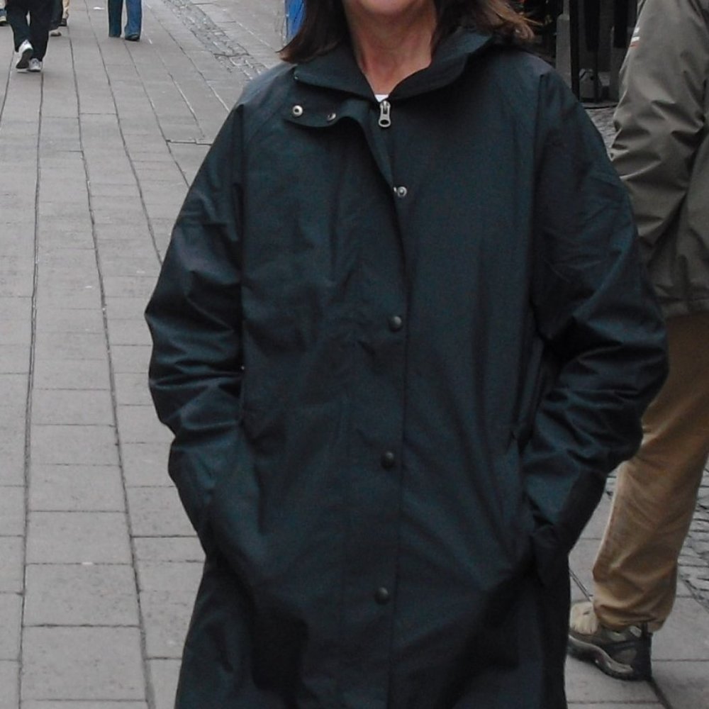 LLBean Ladies Hooded and Lined Raincoat Size S Black